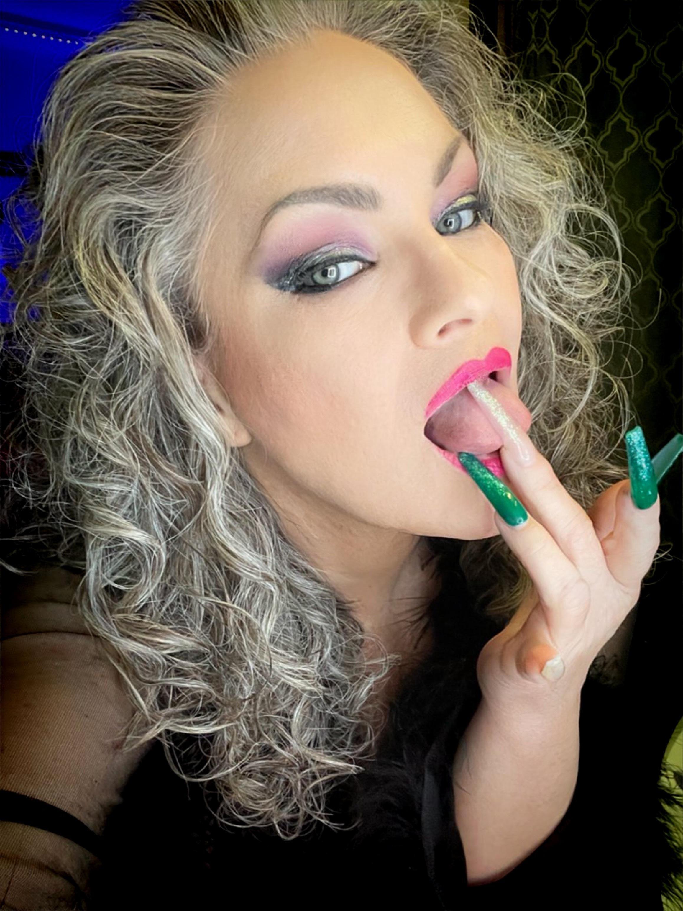 Torrey Lisa’s Free Page #cougar profile image