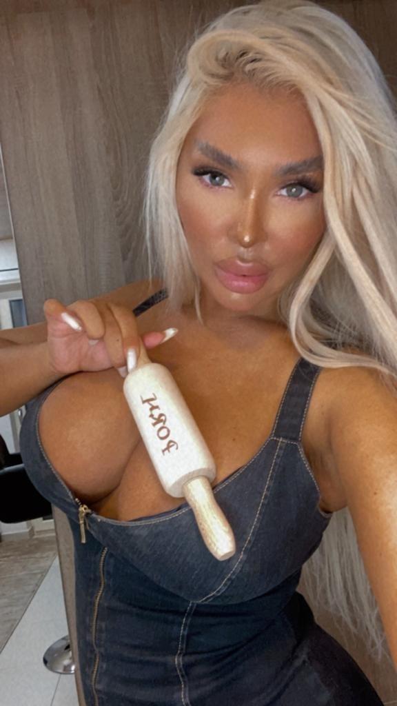 Sarah ST profile image