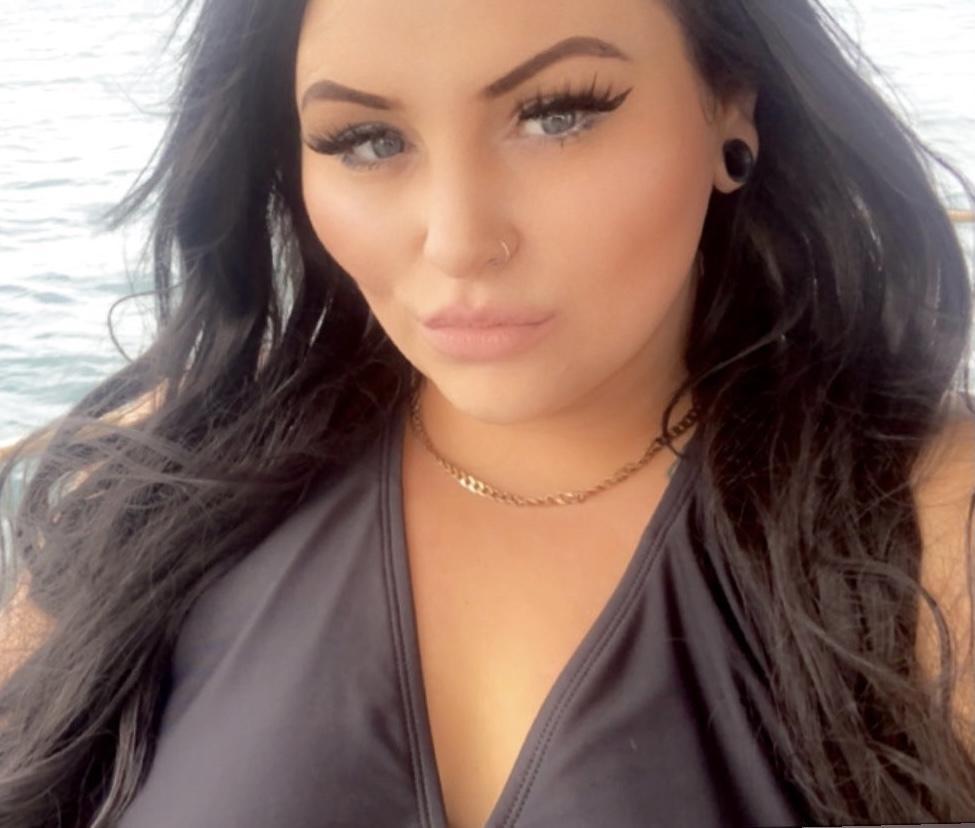 ฬ𝔞𝔦𝔣𝔲🦇 profile image