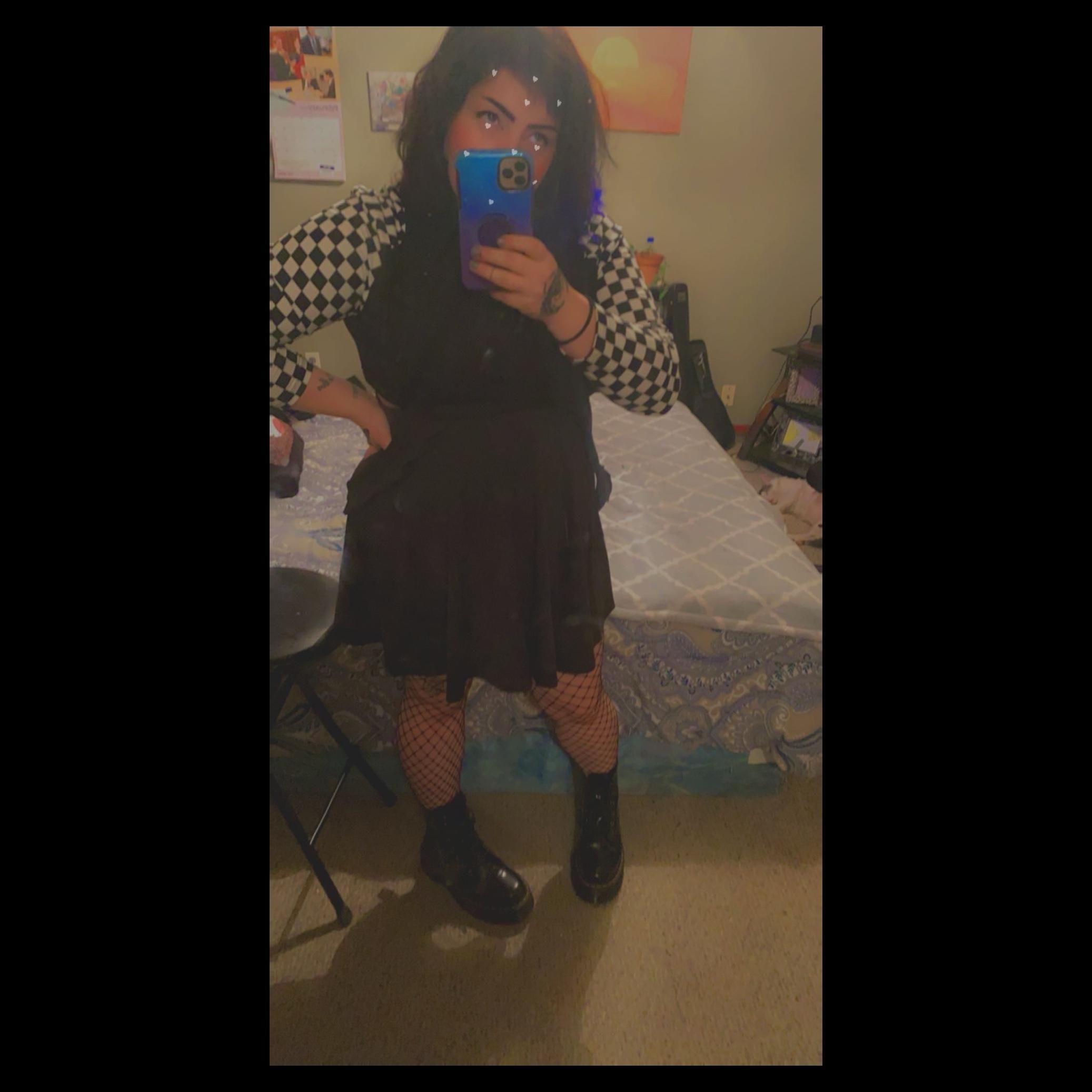 Goth babe 🖤 profile image