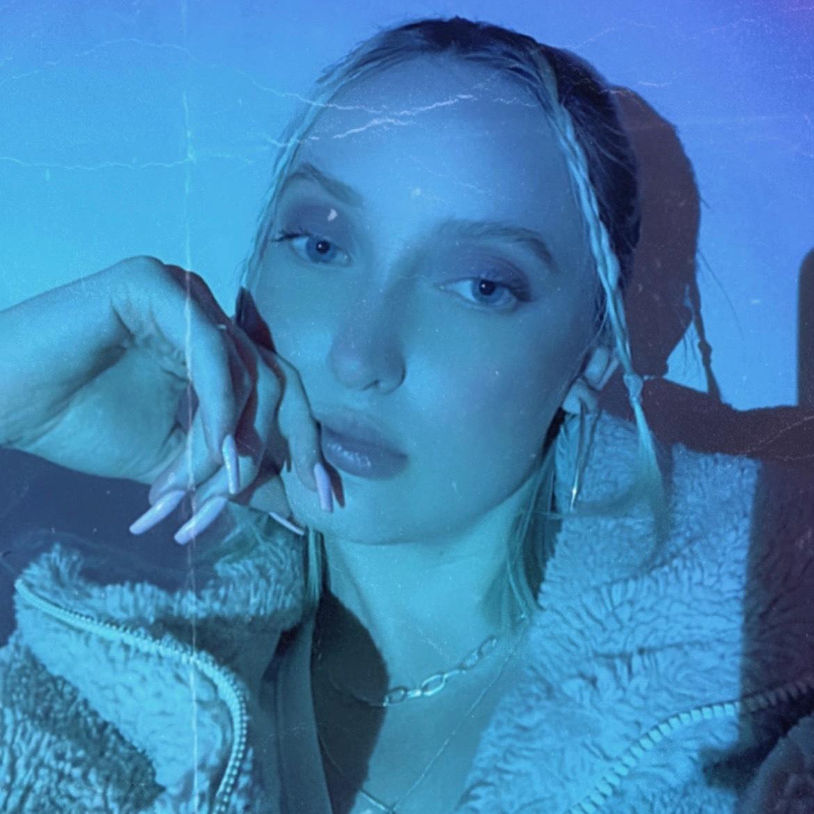 sophie 𓂺 profile image