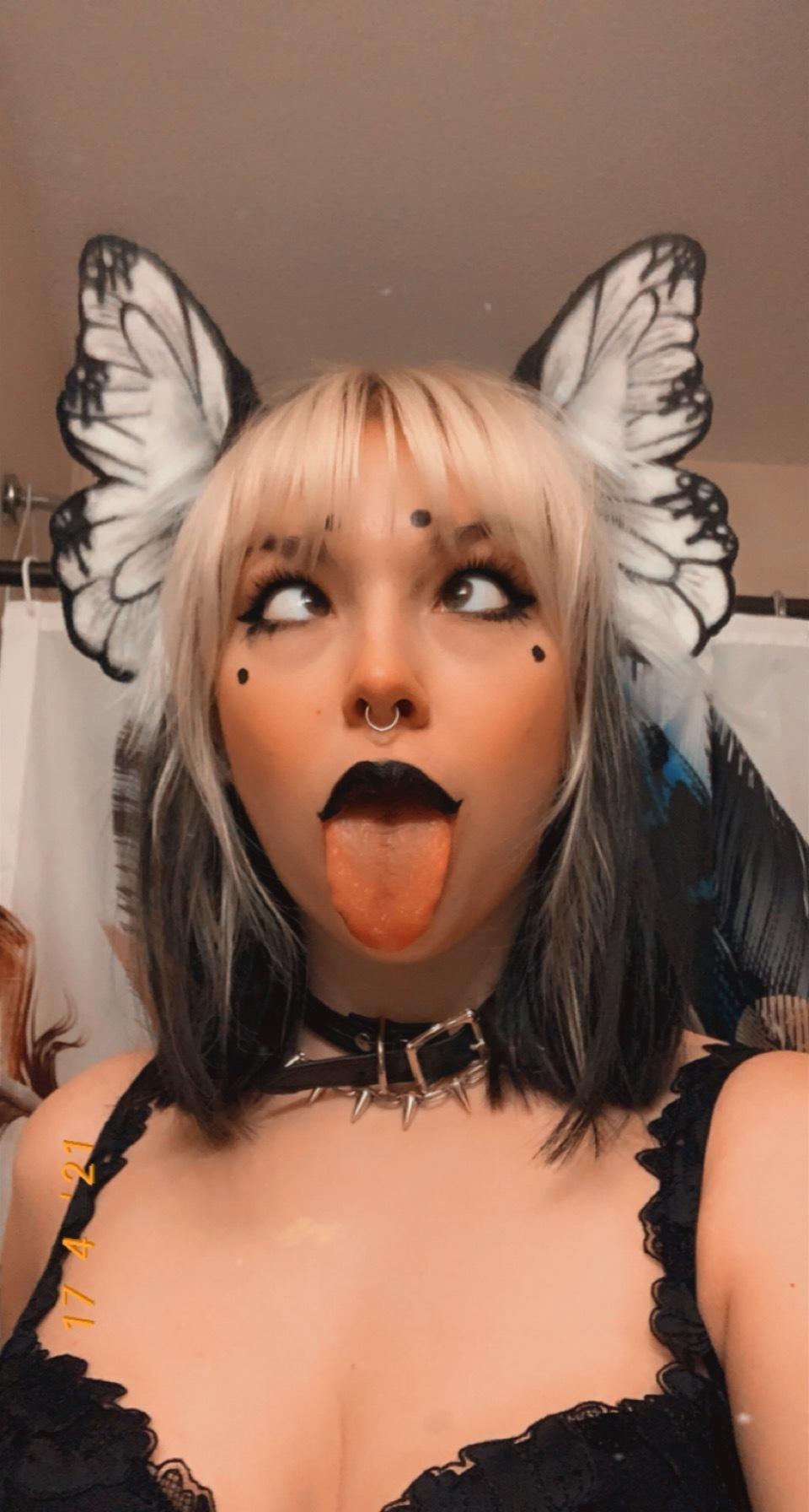 Peaches profile image