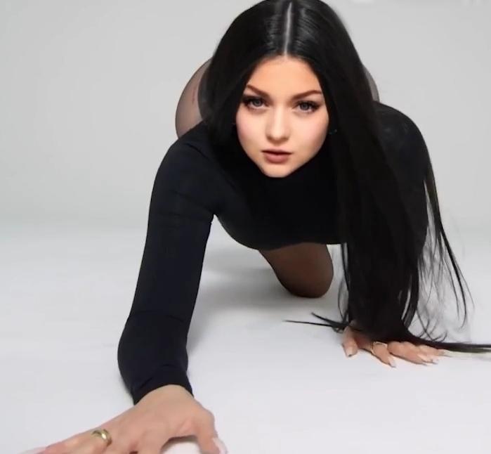 Emily Thorne profile image