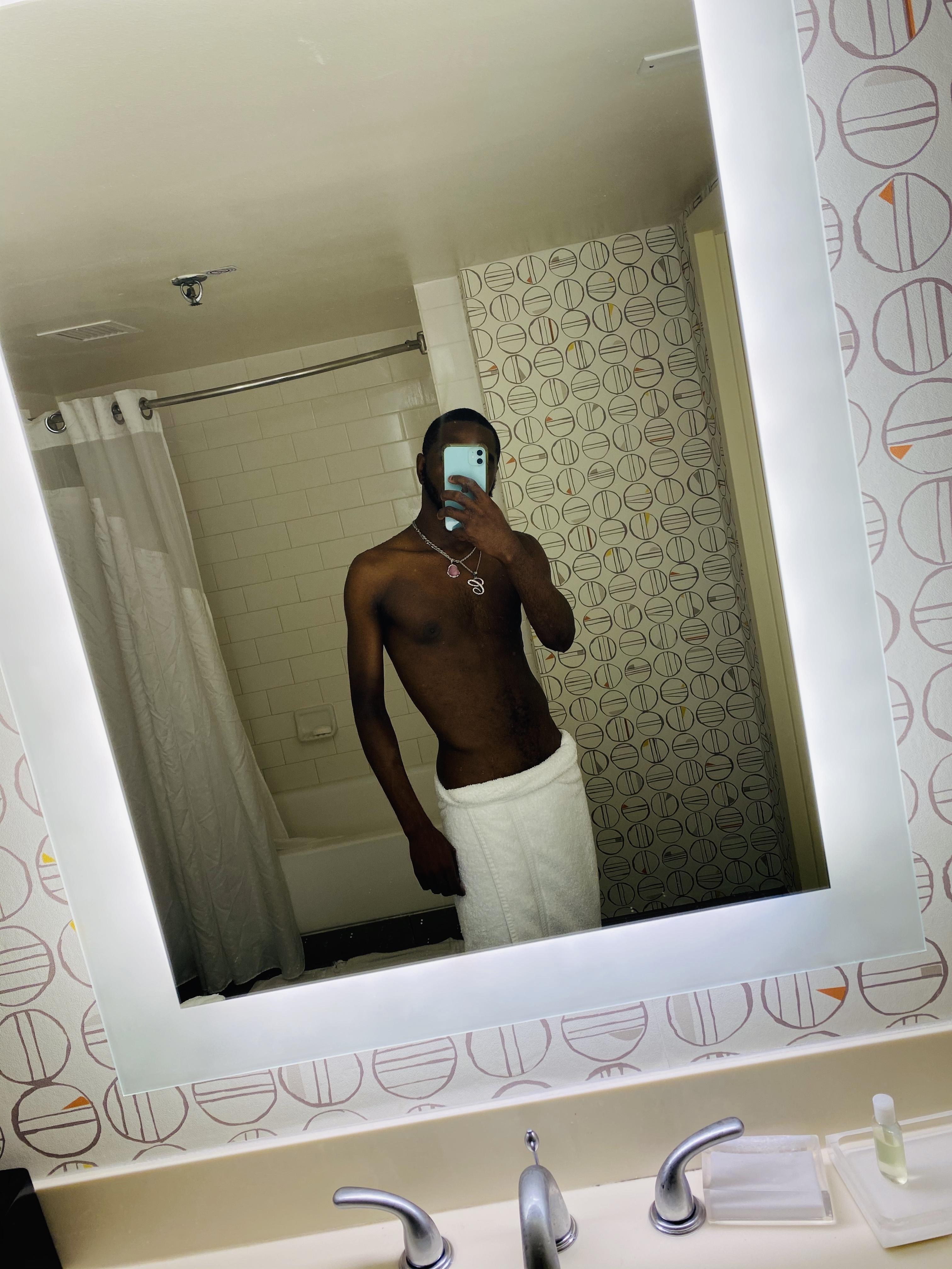 BATTYY FI GET FUCK!! profile image