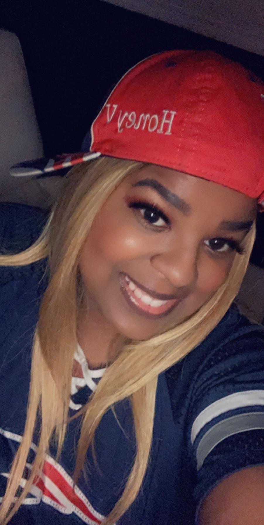 The Real Honey V profile image