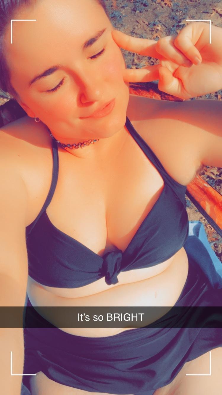 ♔Queenie♔ profile image