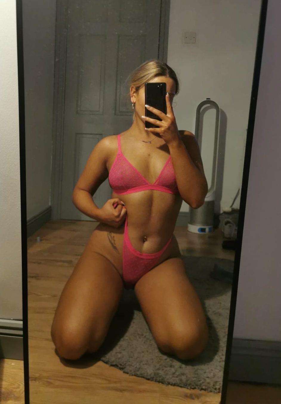 Chloe Sheehan ❤️ profile image