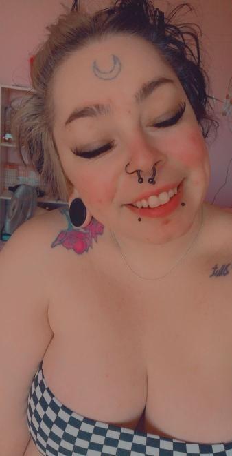 nikki mouse profile image