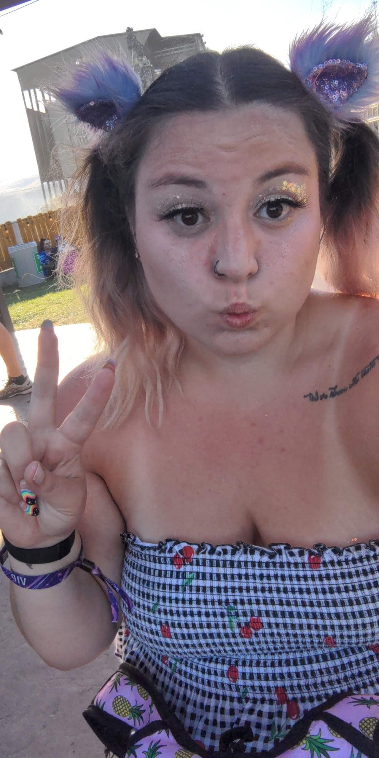 Alyxx Sinn profile image