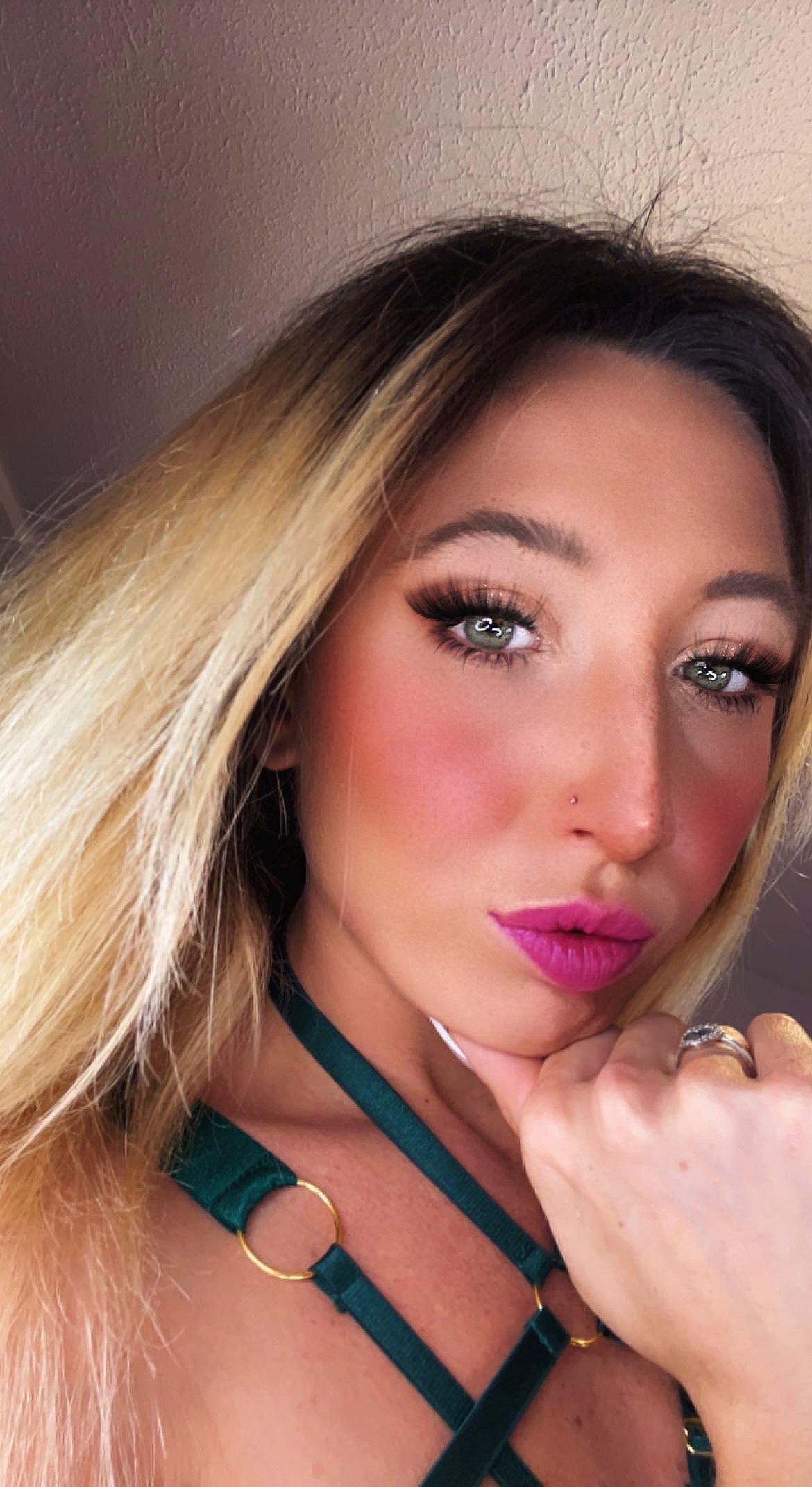 Miss Olivia Free profile image