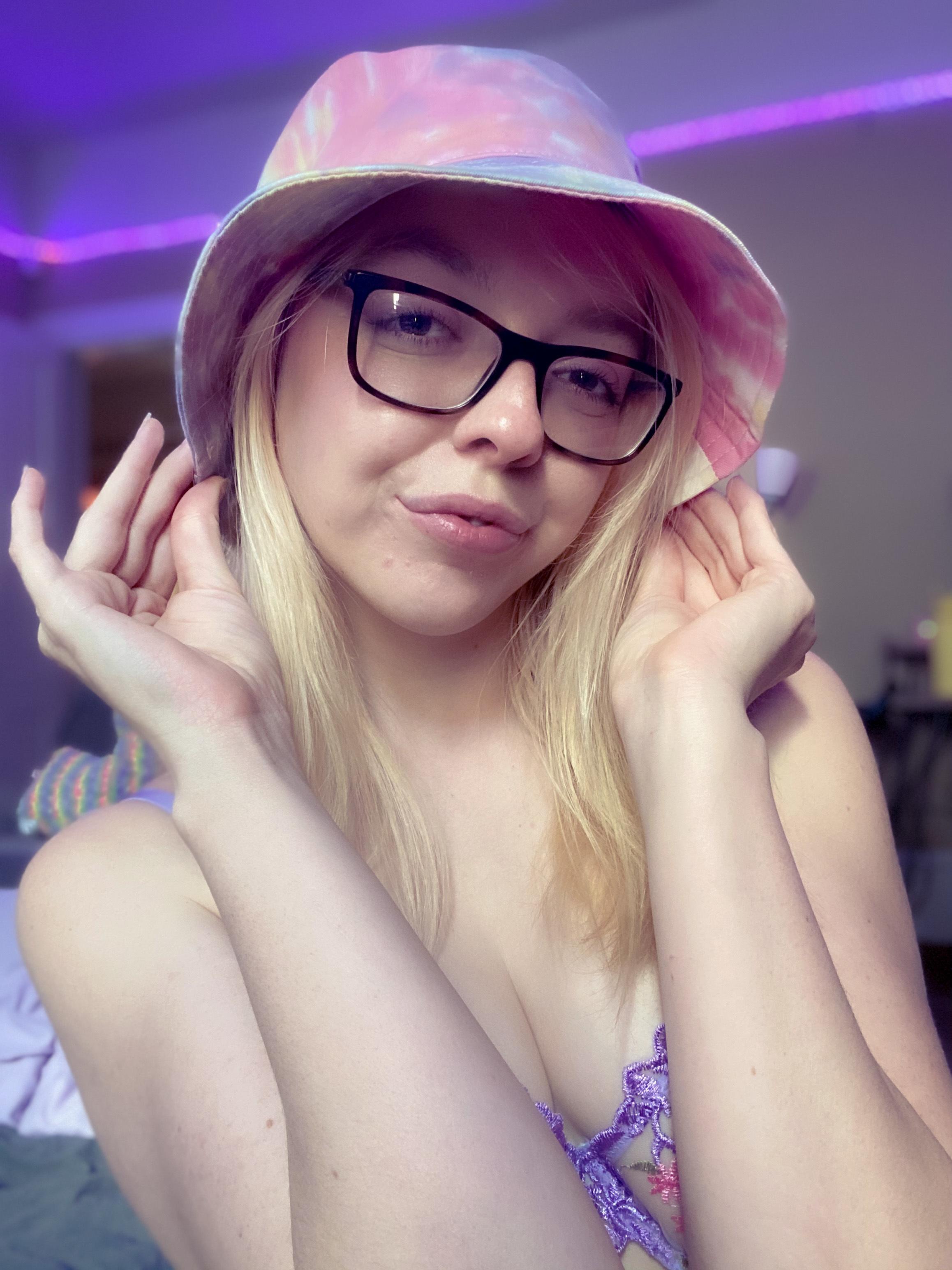 Bambi Vixen profile image