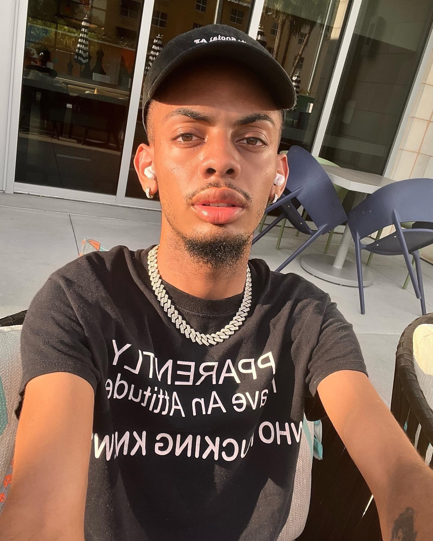 𝘗𝘶𝘩𝘯𝘢𝘯𝘪 profile image