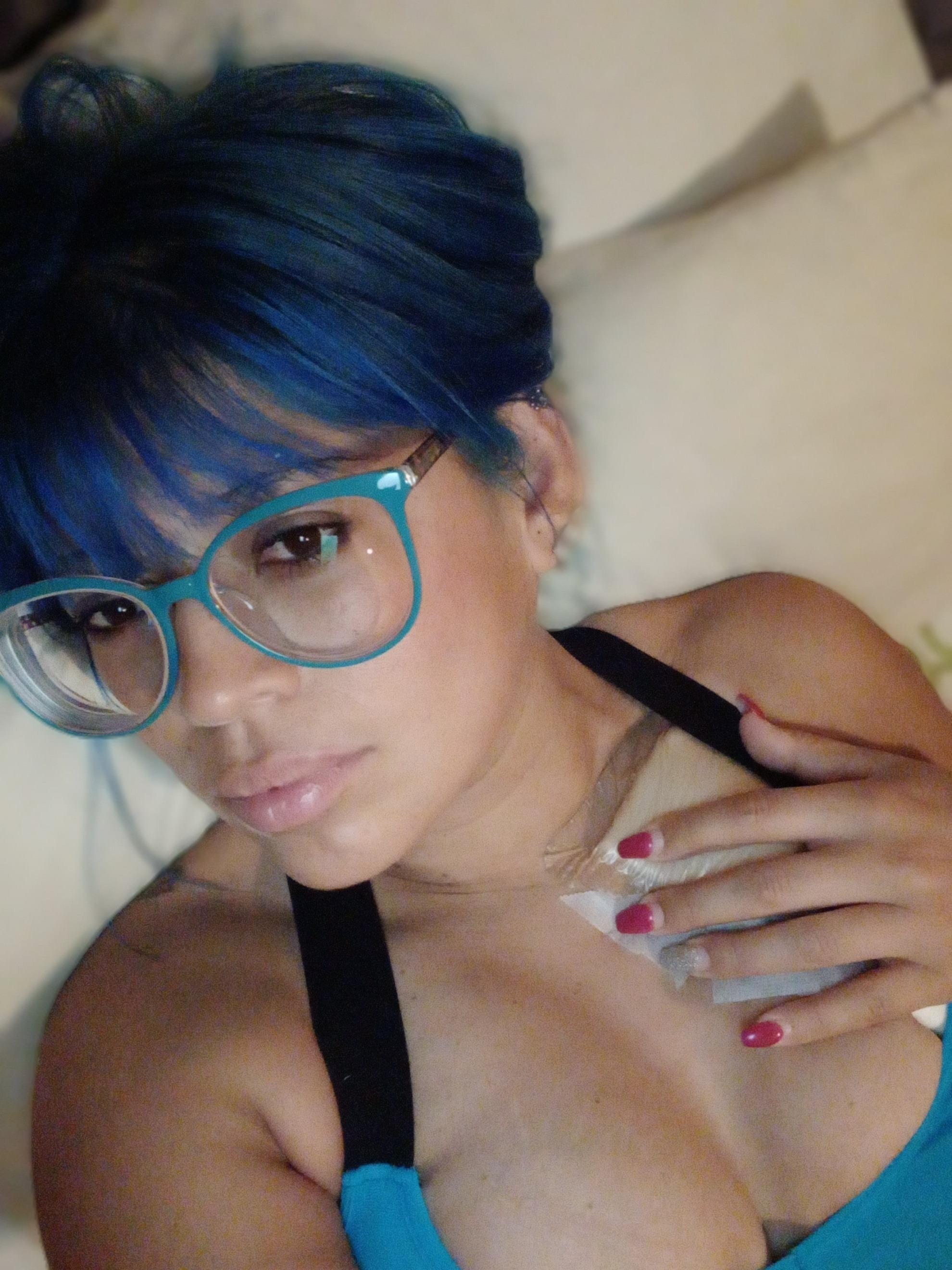 Dimples profile image