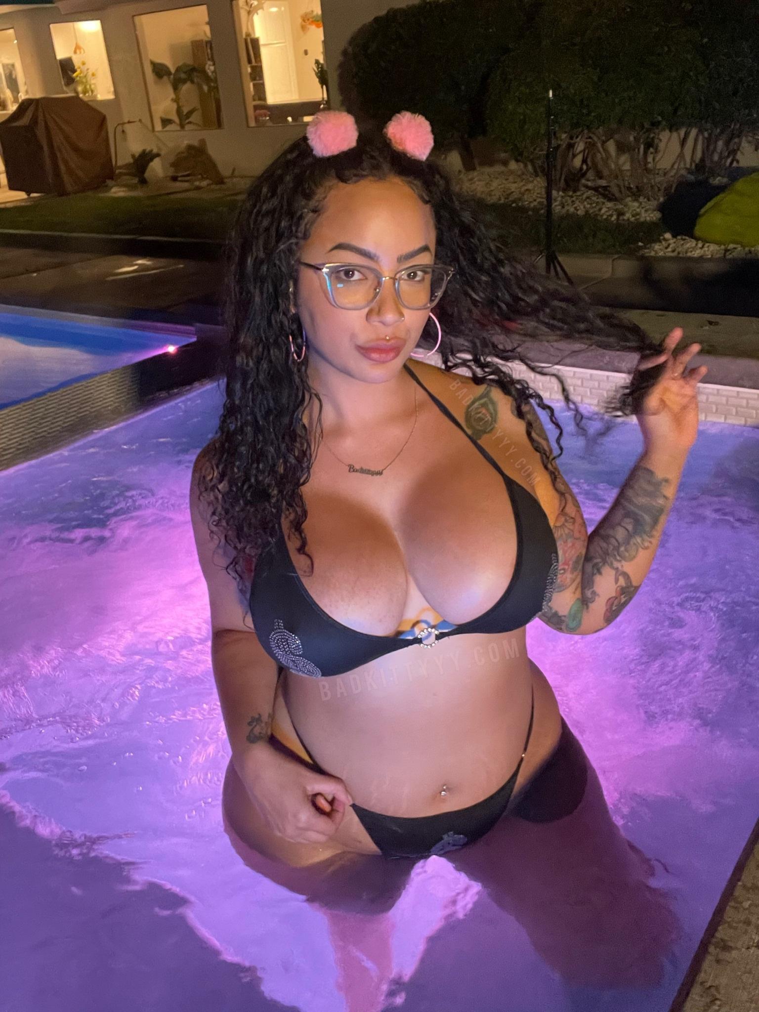 Badkittyyy FREE PAGE profile image