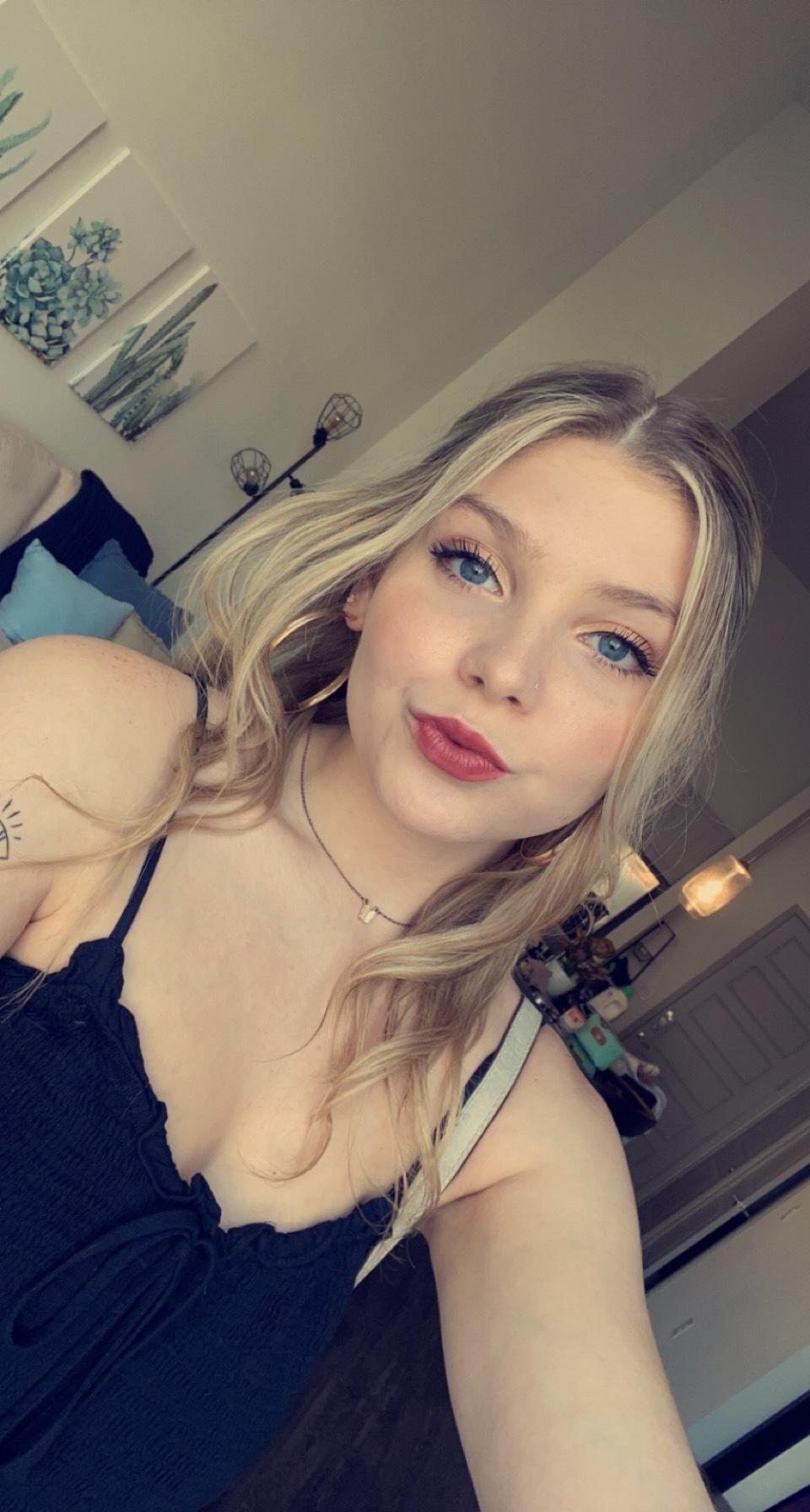 Zoey Babe 👑🦋✨ profile image