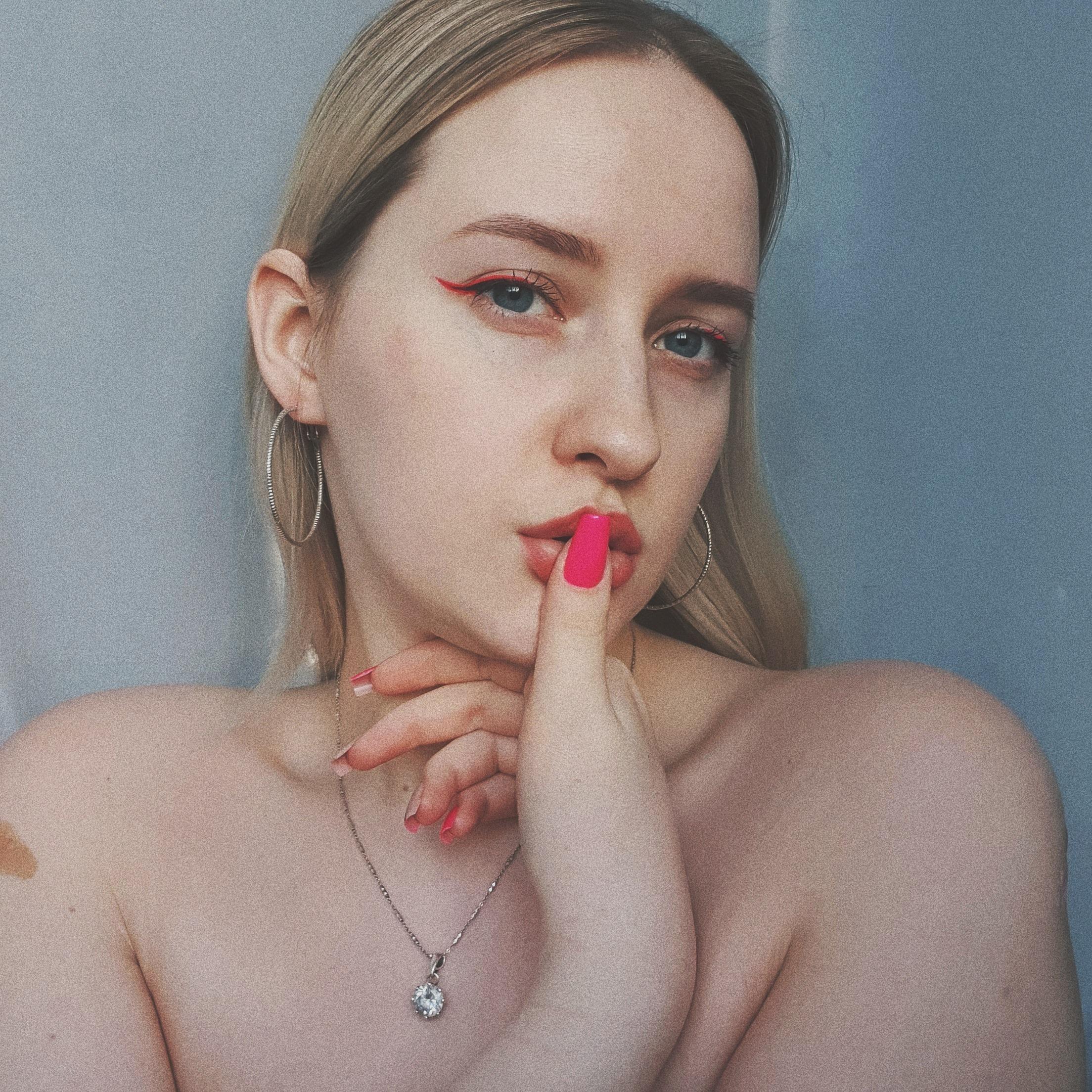 Jeanne profile image