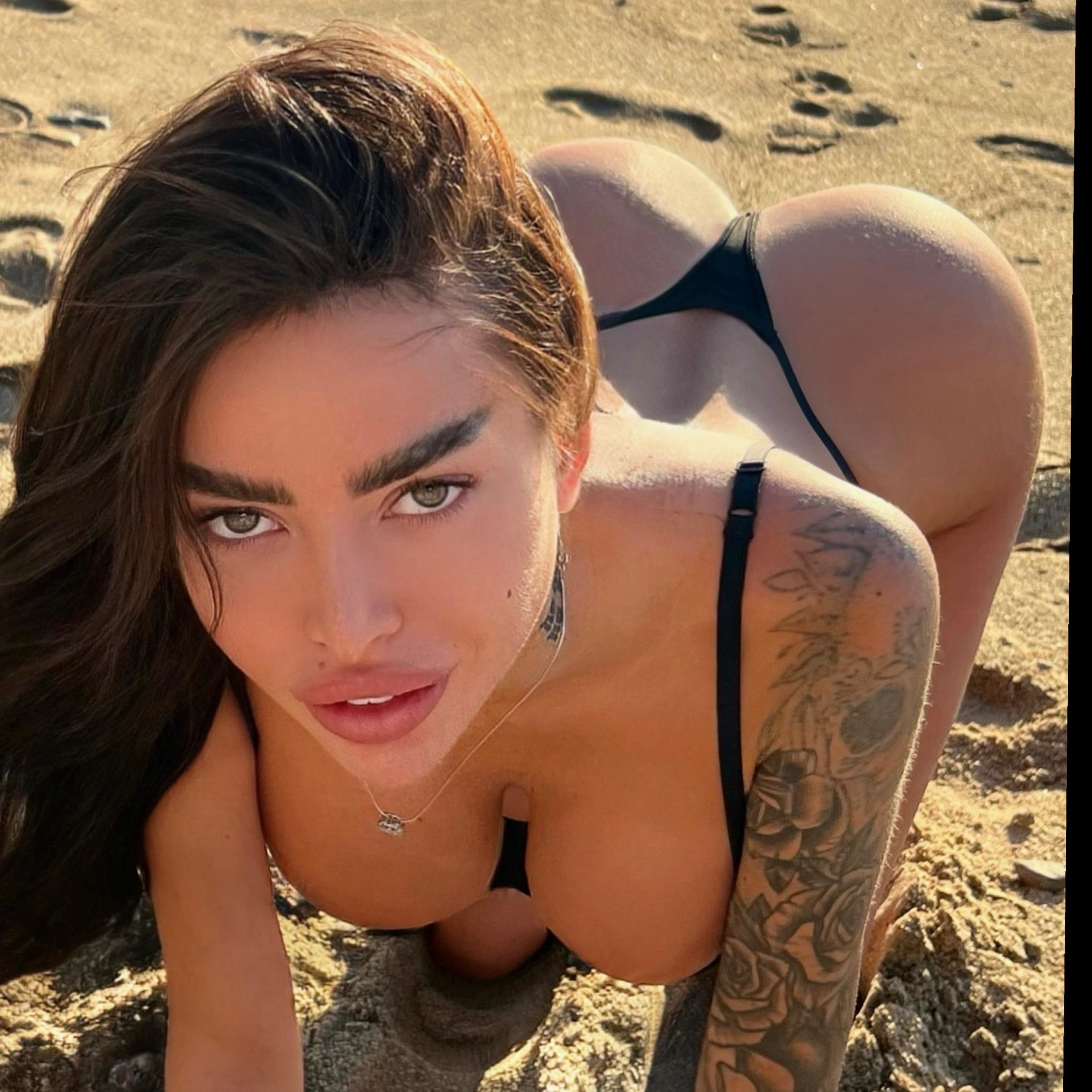 Alena ❤️‍🔥  𝓼𝓮𝔁𝔂 😈 profile image