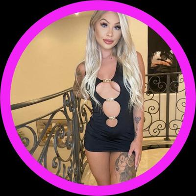 Brooke is 🥛𝗖𝗥𝗘𝗔𝗠𝗬🥛