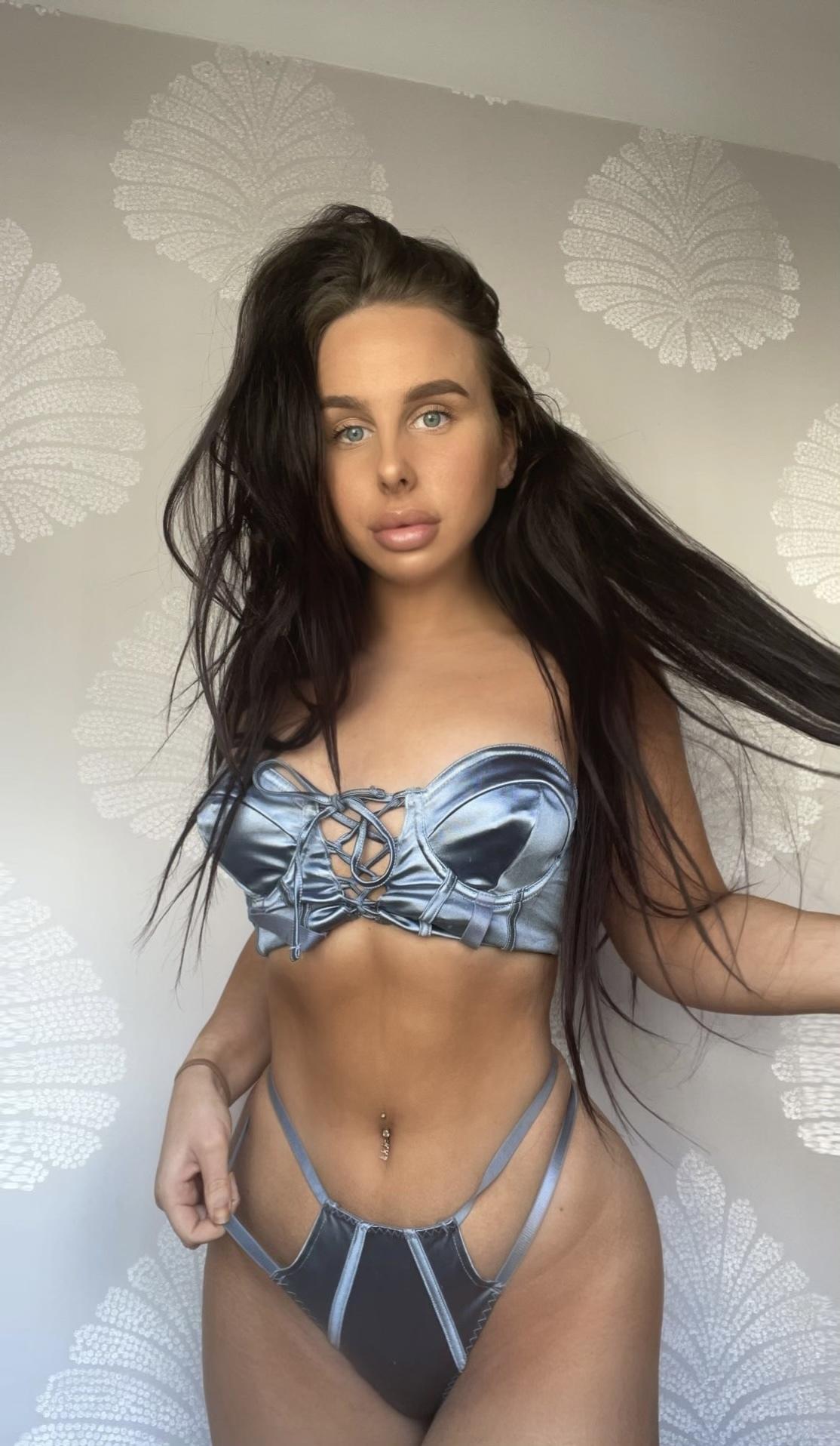 EJ❤️ profile image