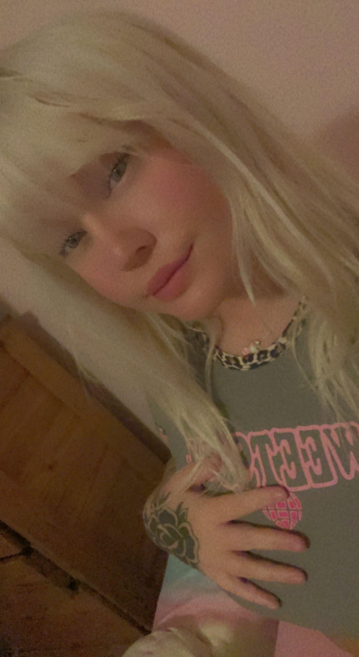 ძᥲіsᥱᥲ- just 𝚐𝚛𝚊𝚍𝚞𝚊𝚝𝚎d👩🏼‍🎓 profile image