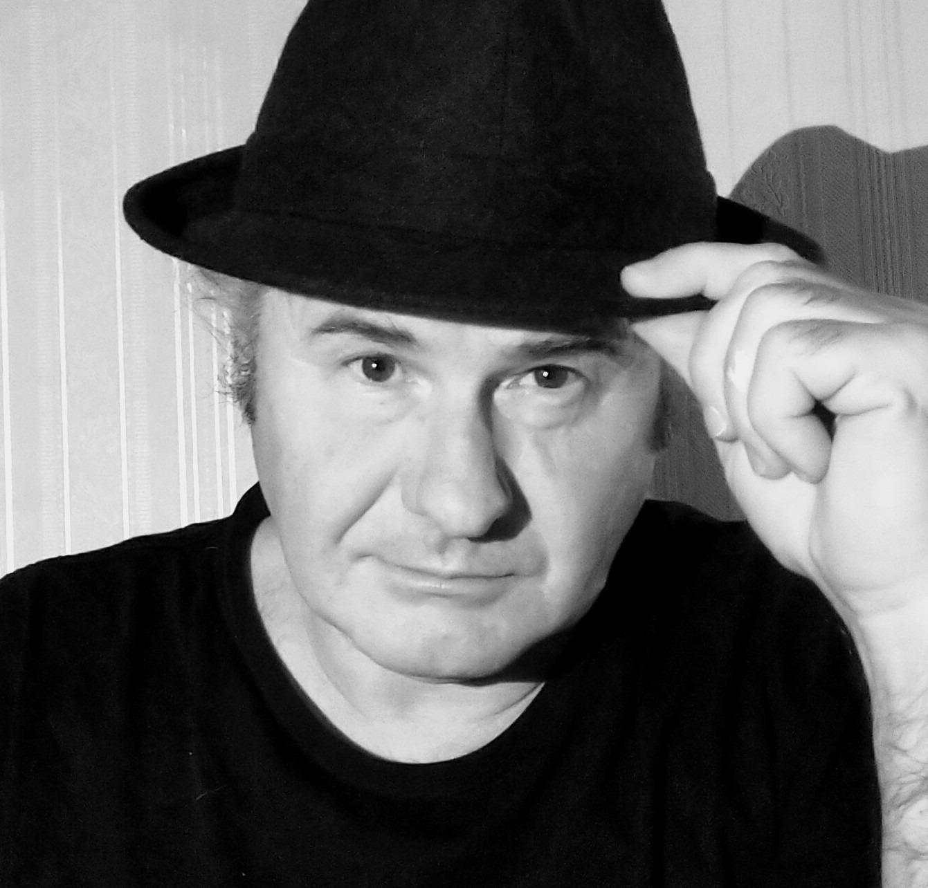 Angelland Charlie profile image