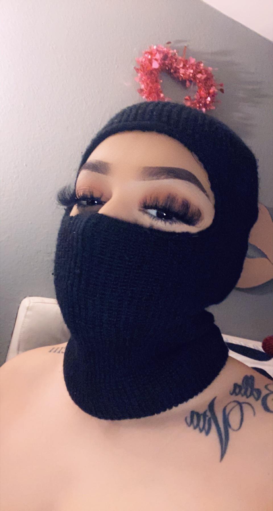 A E Z Y 🙃 profile image