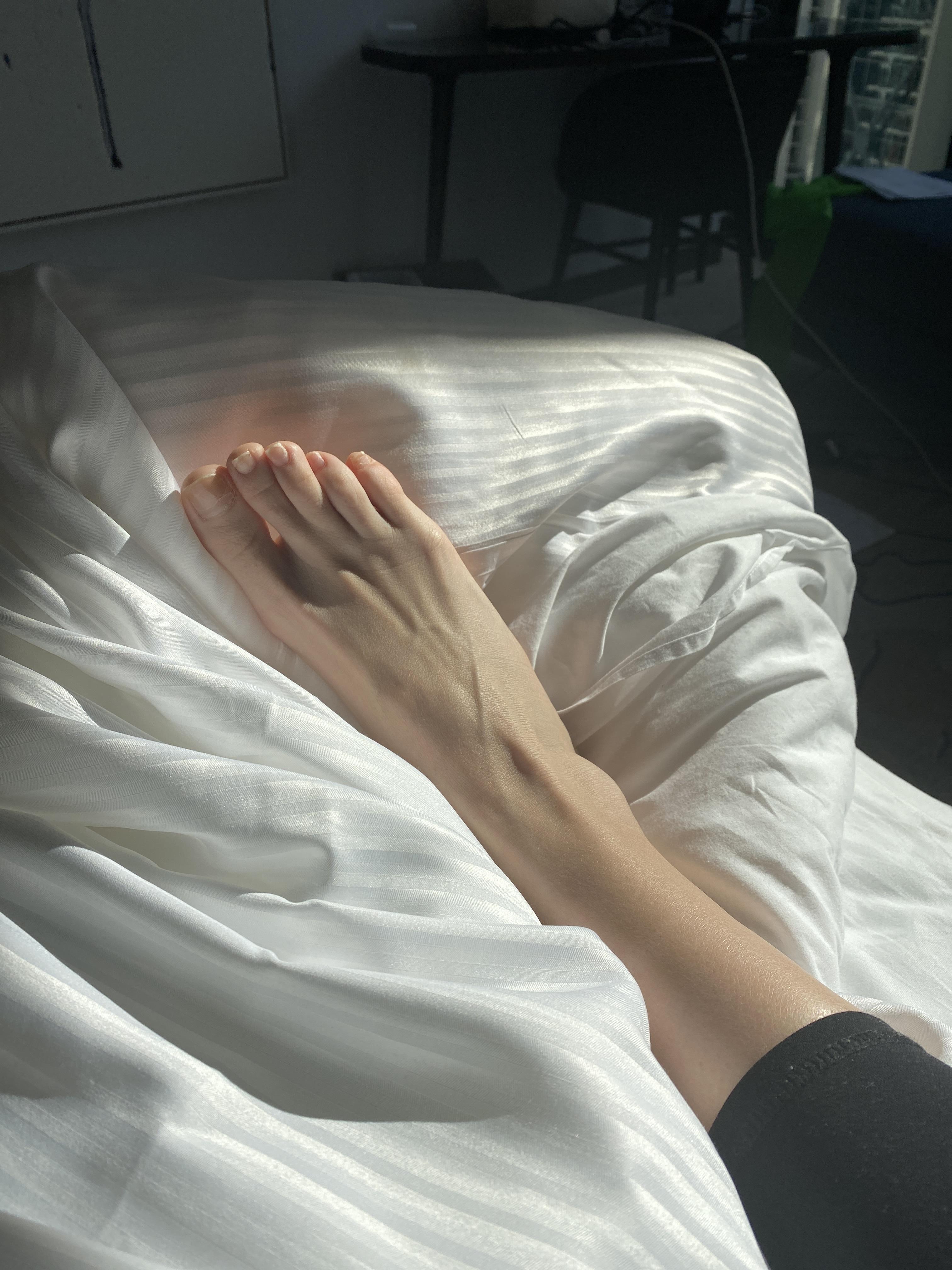 Suck my toes profile image