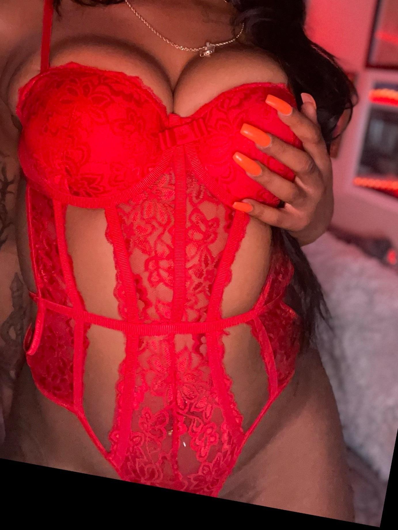 FyestyAtNite😏💦 profile image