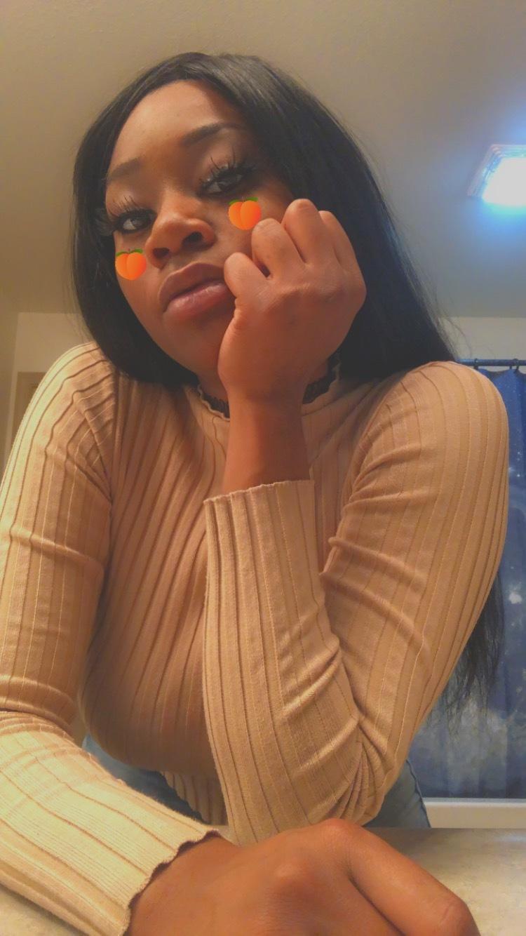 SariahLynn profile image