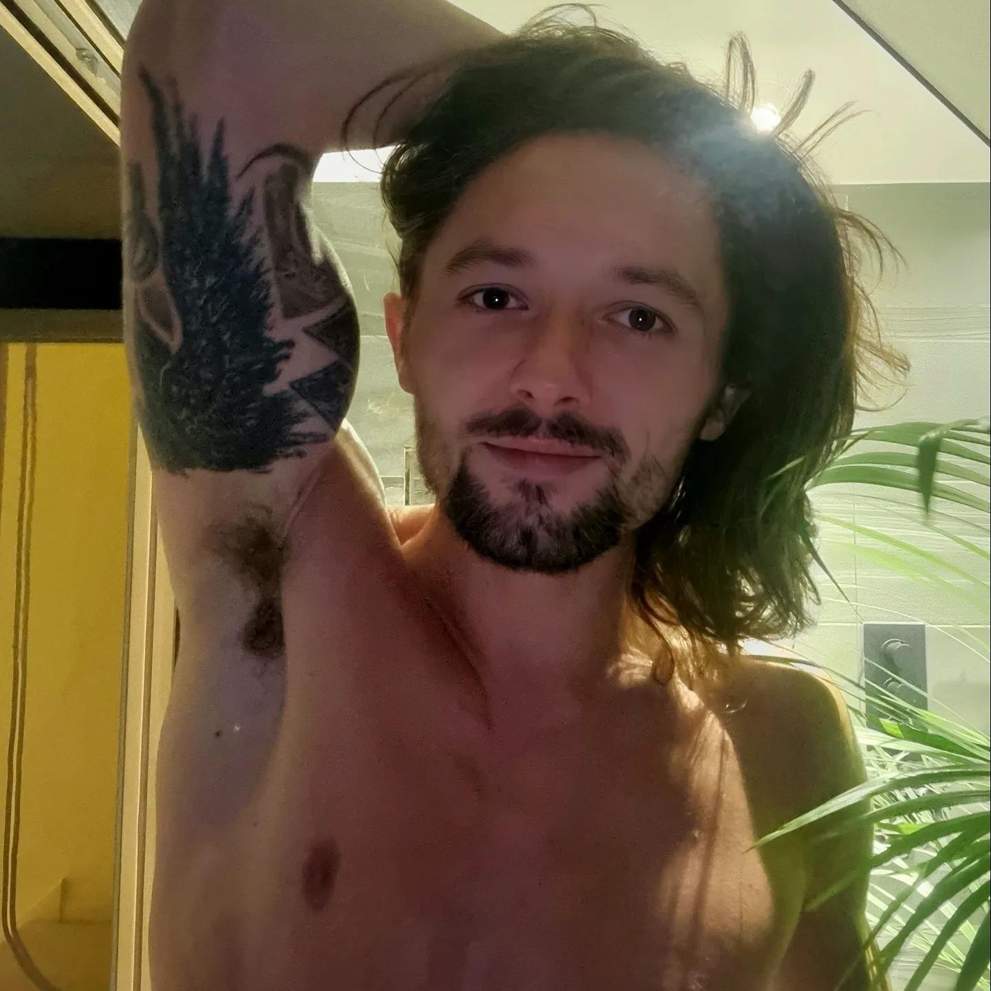 Drew Tombs profile image